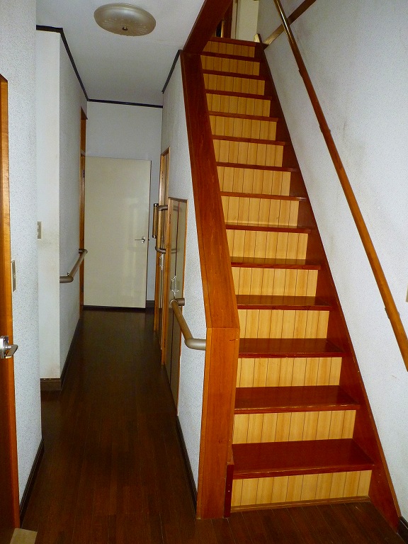 幸せが増える家パート1【やねきハウスのリフォーム】：階段
