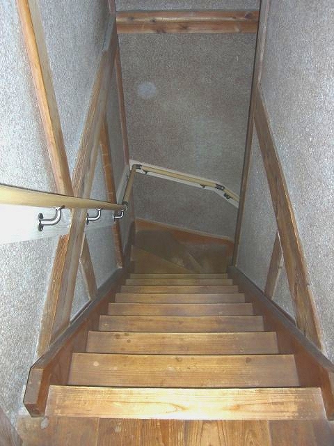 手摺り取付工事【やねきハウスのリフォーム】：階段