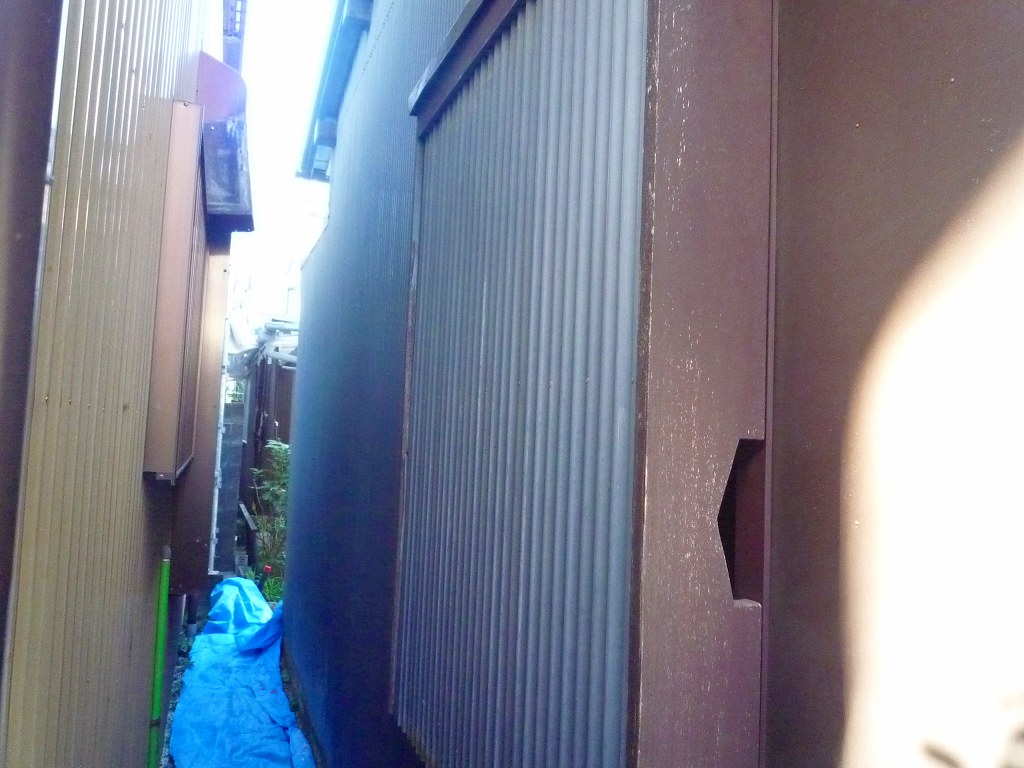 平屋屋根外壁リフォーム【やねきハウスのリフォーム】：雨戸