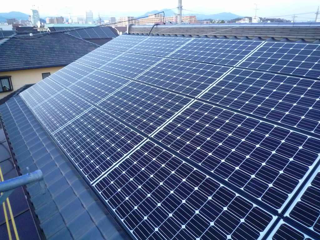 太陽光発電システム設置エコリフォーム【やねきハウスのリフォーム】：屋根