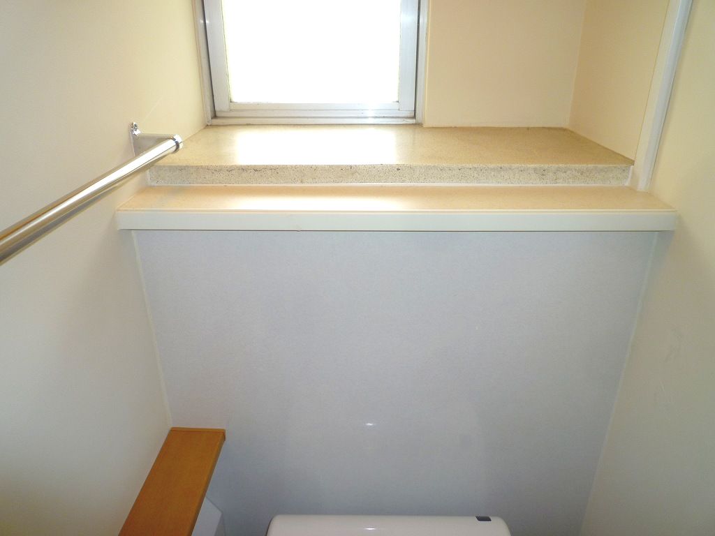 築40年マンショントイレ・洗面リフォーム【やねきハウスのリフォーム】：トイレ