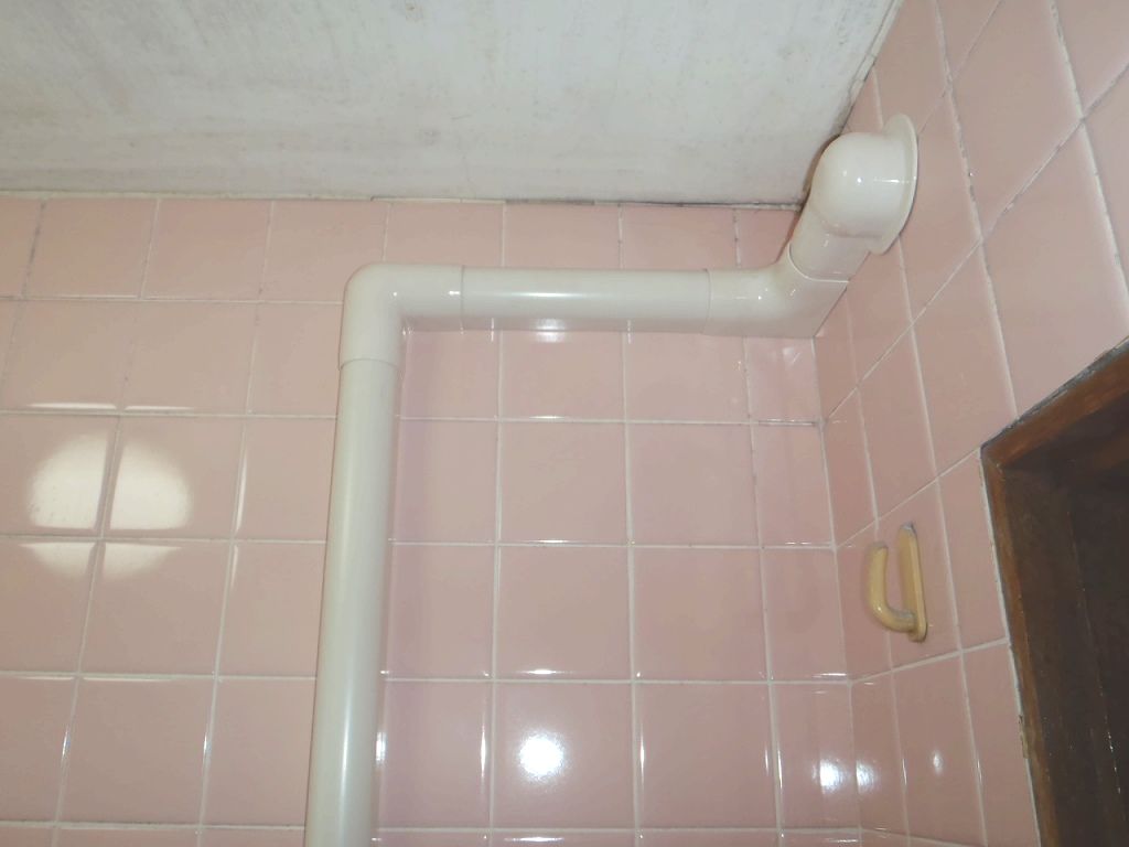 オーナー様よりのヘルプ給水管交換【やねきハウスのリフォーム】：浴室