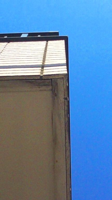 鉄骨3階建て屋上ベランダ漏水改修工事【やねきハウスのリフォーム】：外壁