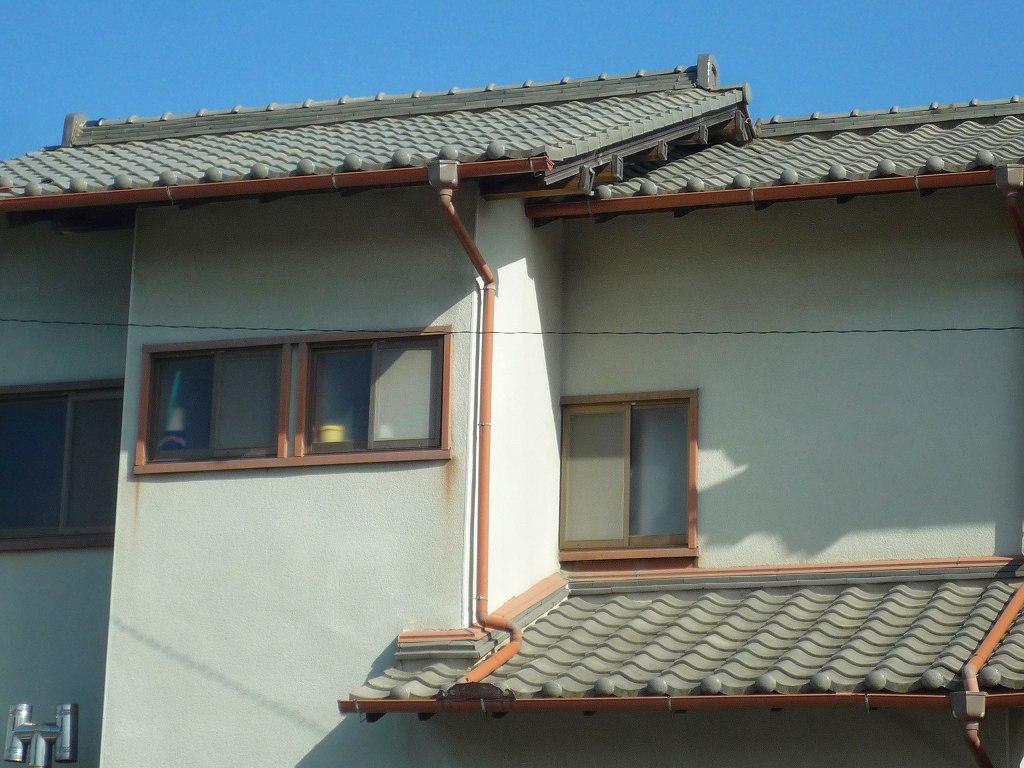 屋根瓦補修（地震被害）【やねきハウスのリフォーム】：屋根