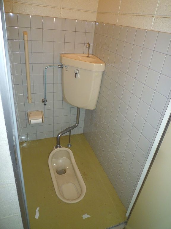 公衆トイレリフォーム【やねきハウスのリフォーム】：トイレ