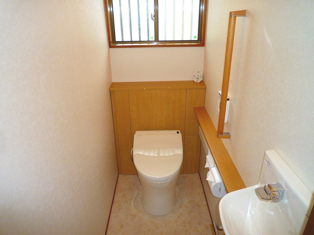 トイレリフォーム【やねきハウスのリフォーム】：トイレ