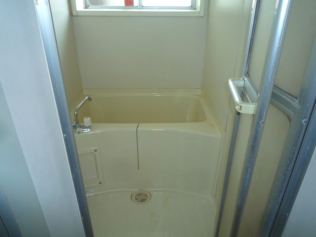 賃貸物件リノベーション【やねきハウスのリフォーム】：浴室