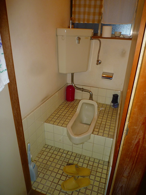 キッチン、バス、トイレの水廻り３点 リフォーム【やねきハウスのリフォーム】：トイレ