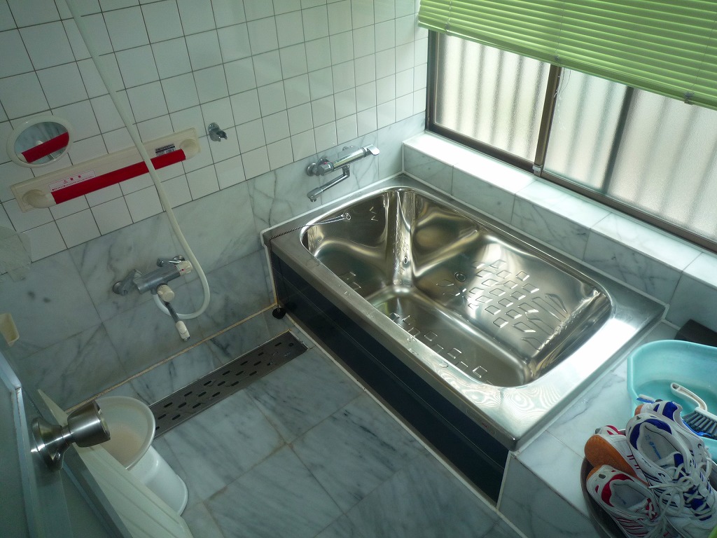 浴室リフォームとエコキュート取替工事【やねきハウスのリフォーム】：浴室