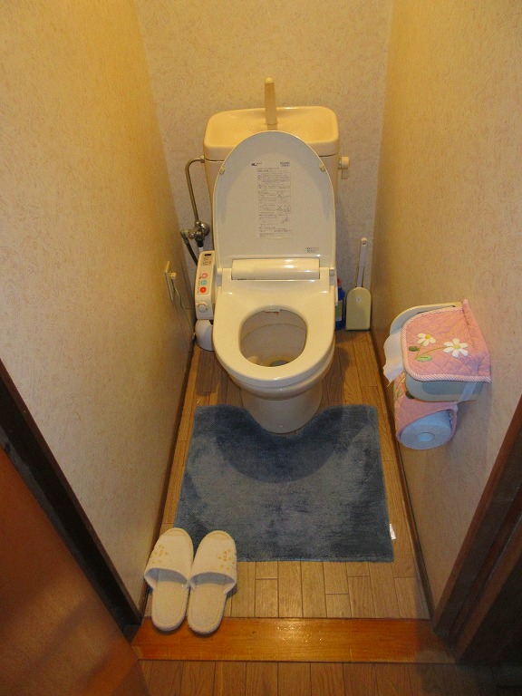 水廻りの快適リフォーム【やねきハウスのリフォーム】：トイレ
