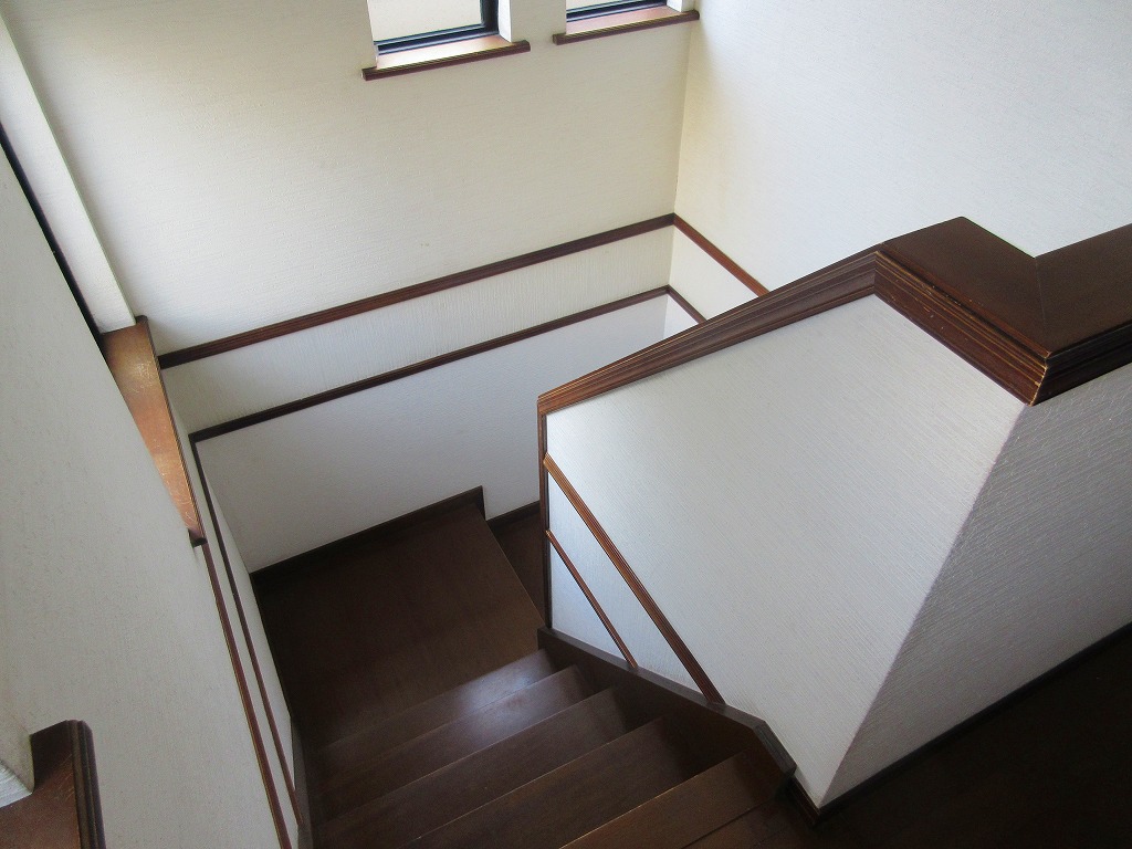購入した中古住宅のリノベーション【やねきハウスのリフォーム】：階段