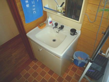 洗面化粧台　クリナップ　ファンシオ【やねきハウスのリフォーム】（リフォーム前）