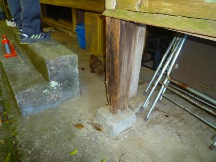 お寺の濡れ縁 改修工事【やねきハウスのリフォーム】（リフォーム前）