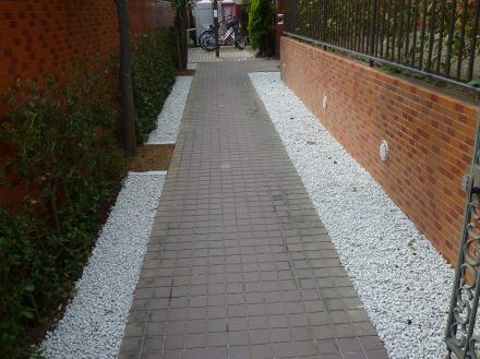 マンション玄関アプローチ【やねきハウスのリフォーム】（リフォーム後）