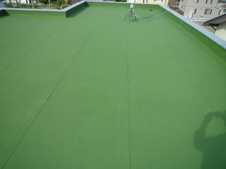 既存防水ﾄｯﾌﾟｺｰﾄ塗布＋笠木ウレタン塗布防水＋水洗い・ﾃﾞｯｷﾌﾞﾗｼ清掃【やねきハウスのリフォーム】（リフォーム後）