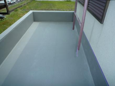 既設防水層撤去＋塩ビシート防水＋防水層＋トップコート＋シーリング【やねきハウスのリフォーム】（リフォーム後）