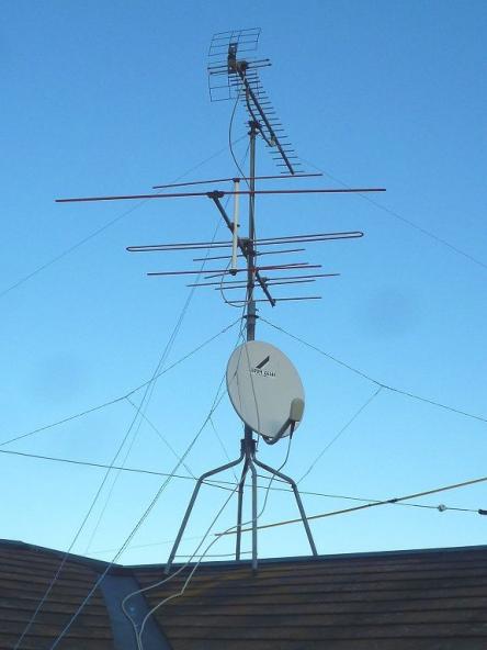 アンテナ交換工事【やねきハウスのリフォーム】（リフォーム前）