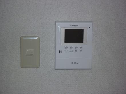 テレビドアホン取付工事　パナソニックVL-SW231KL室内機【やねきハウスのリフォーム】（リフォーム後）