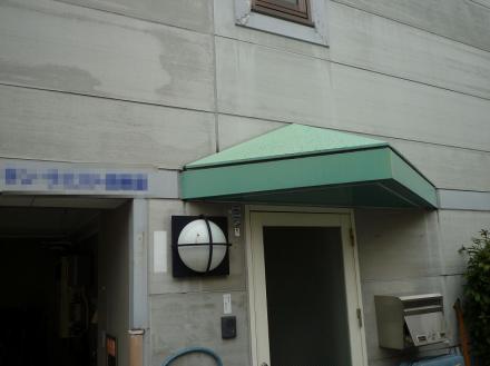 外壁塗装　ケレン錆止め　ウレタン塗装　【やねきハウスのリフォーム】（リフォーム前）