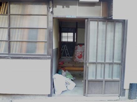 外壁材張替え　ニチハ　サイディング　シャトーウォール調【やねきハウスのリフォーム】（リフォーム前）