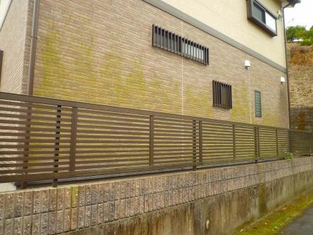 外壁が緑色に【やねきハウスのリフォーム】（リフォーム前）