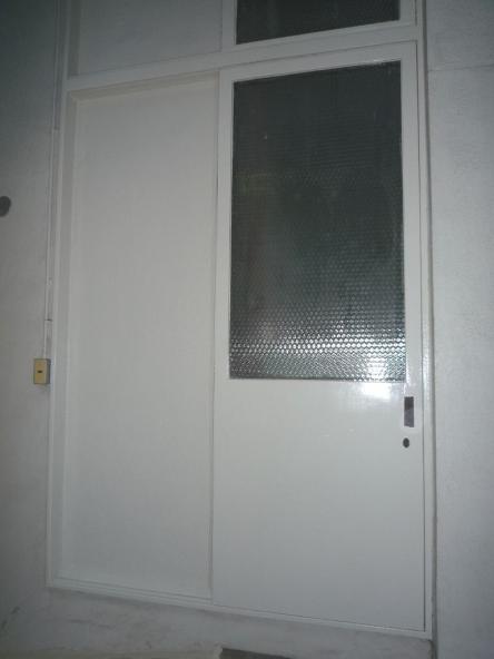 外部扉塗装　ケレン錆止めウレタン塗り【やねきハウスのリフォーム】（リフォーム後）