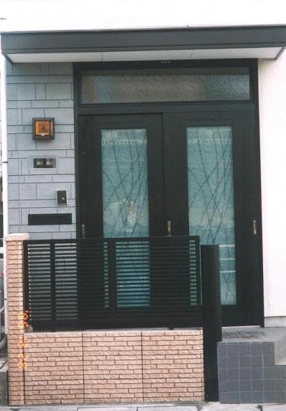 玄関サッシの交換　ドアから引き戸へ【やねきハウスのリフォーム】（リフォーム後）