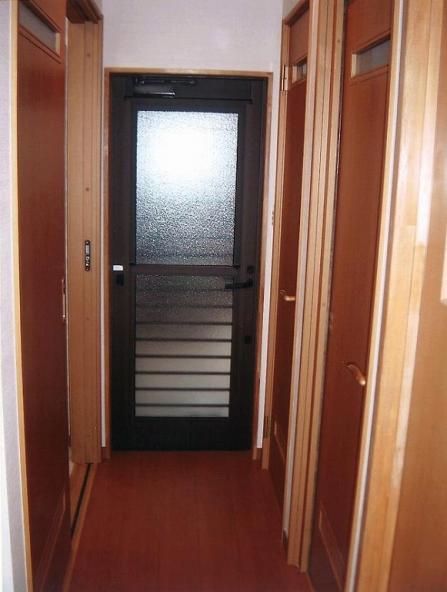 勝手口サッシ及び周辺リフォーム【やねきハウスのリフォーム】（リフォーム後）