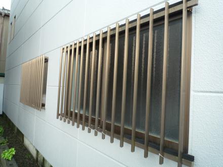 面格子の修理【やねきハウスのリフォーム】（リフォーム前）