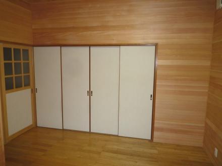 壁紙クロス壁から無垢板壁への変更【やねきハウスのリフォーム】（リフォーム後）