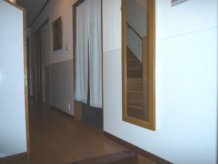 猫の爪とぎ及びジャンプによる　傷壁補修【やねきハウスのリフォーム】（リフォーム後）