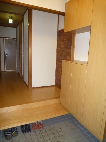 下駄箱の取付　ﾊﾟﾅｿﾆｯｸ据置ﾀｲﾌﾟ　ﾌﾗｯﾄﾀｯﾁ【やねきハウスのリフォーム】（リフォーム後）