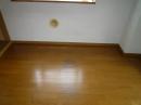 賃貸物件　室内部分的フローリング張替え（リフォーム前）