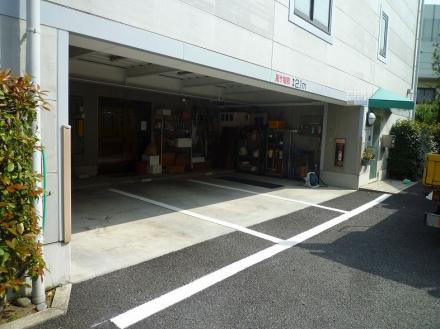 駐車場ラインひき【やねきハウスのリフォーム】（リフォーム後）