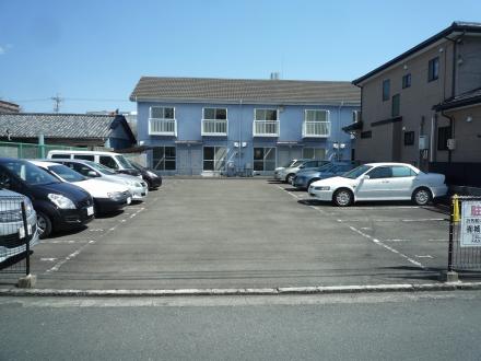 駐車場ライン引き【やねきハウスのリフォーム】（リフォーム前）