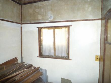 サッシ交換工事【やねきハウスのリフォーム】（リフォーム前）