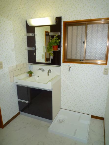 洗面脱衣室全面リフォーム【やねきハウスのリフォーム】（リフォーム後）