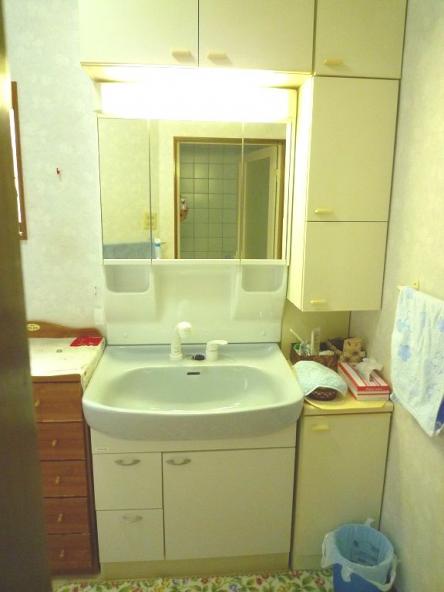 洗面化粧台リフォーム【やねきハウスのリフォーム】（リフォーム後）