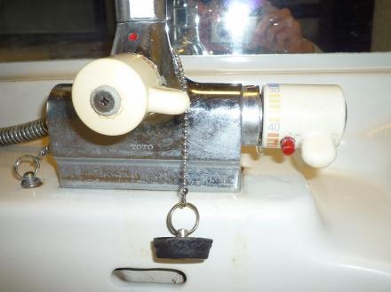 水栓金具の交換　TOTO　TMJ30UC3【やねきハウスのリフォーム】（リフォーム前）