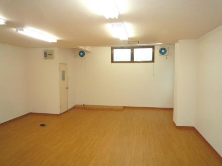 ラ～メン店を事務所兼倉庫へリフォーム【やねきハウスのリフォーム】（リフォーム後）