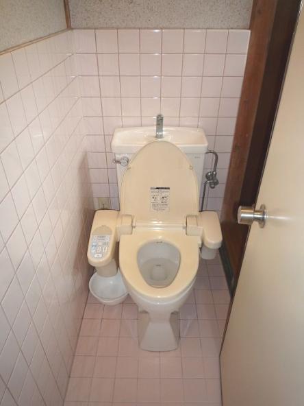 便器交換工事　TOTOピュアレストEX【やねきハウスのリフォーム】（リフォーム前）