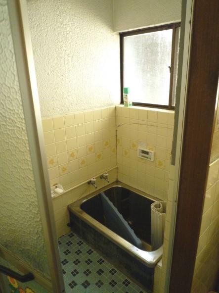 在来の浴室からシステムバスへ　クリナップ　アクリア【やねきハウスのリフォーム】（リフォーム前）