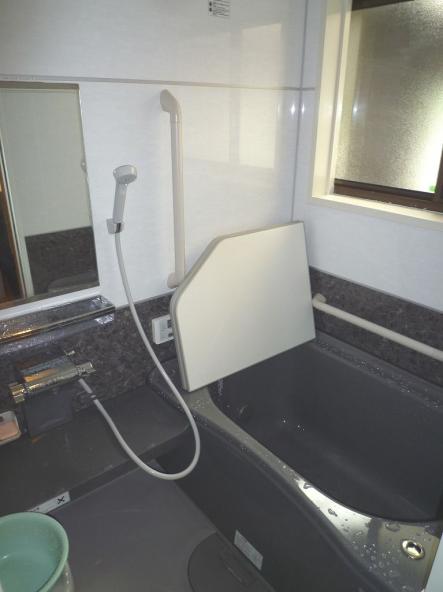 在来の浴室からシステムバスへ　クリナップ　アクリア【やねきハウスのリフォーム】（リフォーム後）