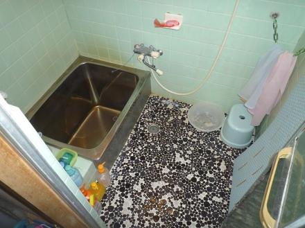 在来浴室からシステムバスへ　クリナップ　アクリア【やねきハウスのリフォーム】（リフォーム前）