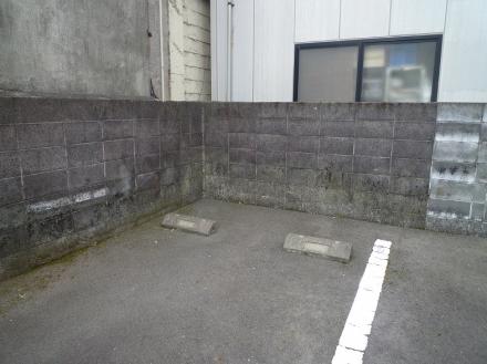 ブロック塀解体工事　静岡市補助金対象【やねきハウスのリフォーム】（リフォーム前）