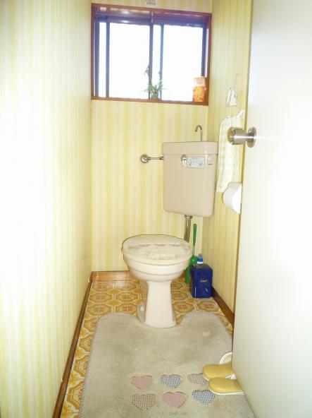 トイレ全面改修　TOTO 　レストパル使用【やねきハウスのリフォーム】（リフォーム前）